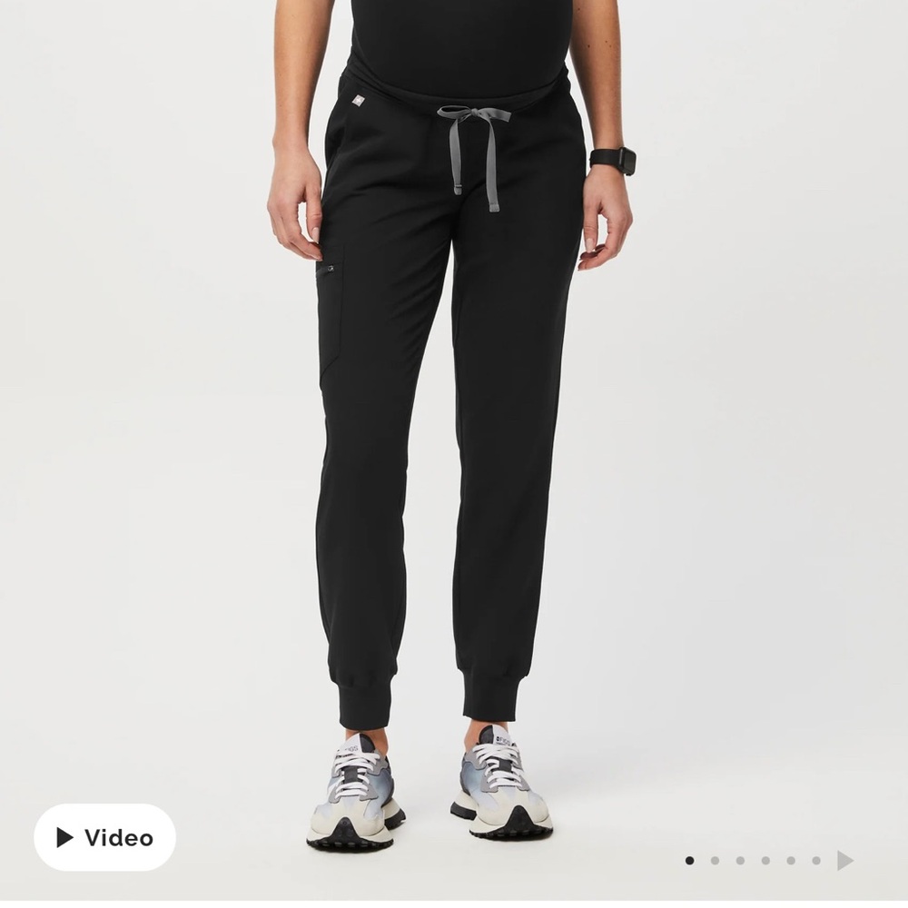 Figs Black maternity joggers